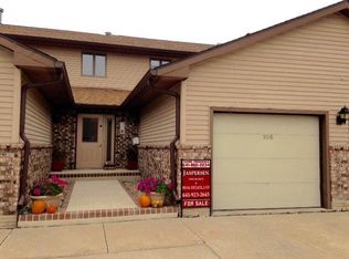 106 Fairway Cir, Garner, IA 50438