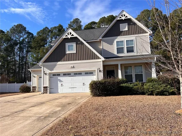 286 Sedgefield Dr, Raeford, NC 28376