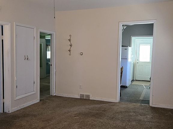 5th image of 806 15th St