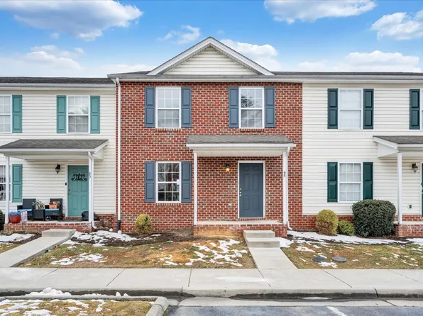 70 Charleston Ln, Christiansburg, VA 24073