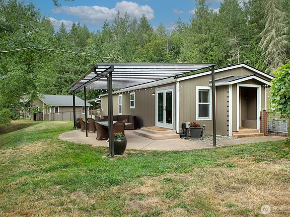 3rd image of 147 Humble Hill Road