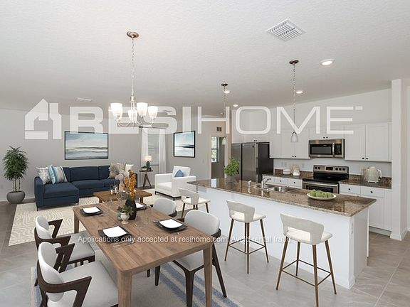 5th image of 584 San Filippo Dr SE
