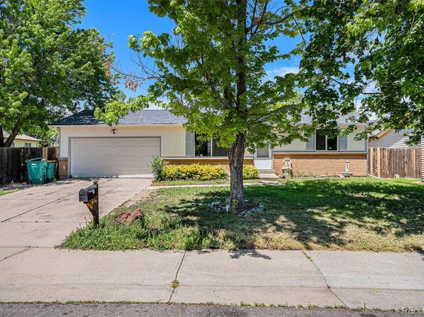 16215 E Brunswick Drive, Aurora, CO 80013