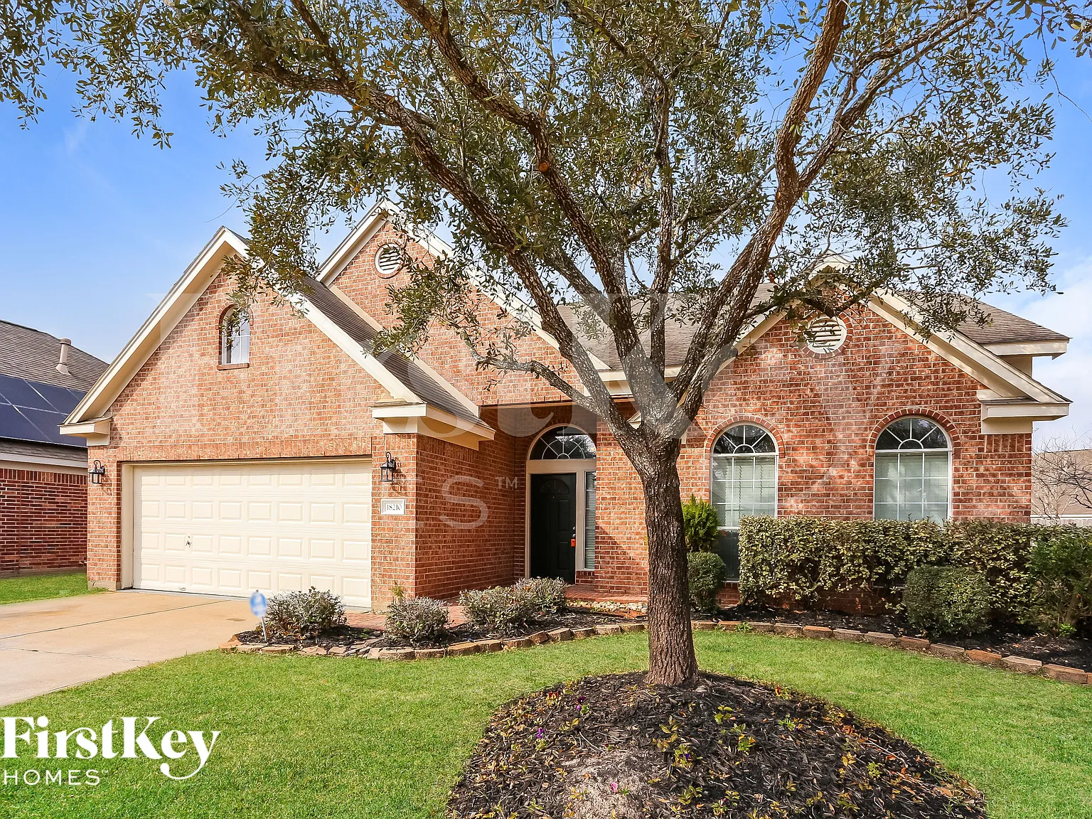 4 bed, 2.5 bath, 2623 sqft, $2,290 — Photo 2