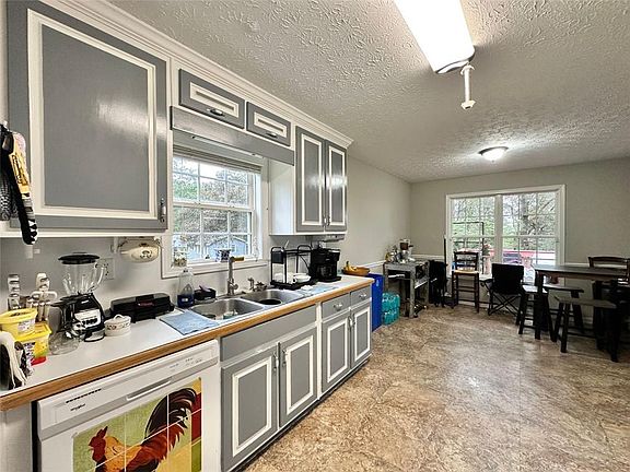 4th image of 1778 N Round Rd