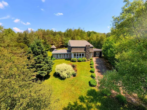 21 Munroes Ln, Pictou, NS B2H 5C5