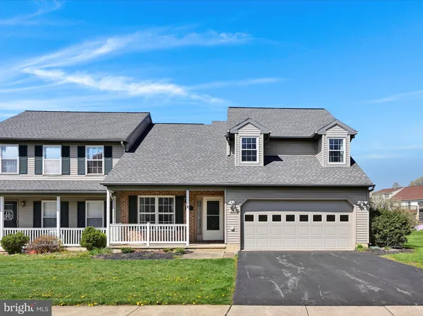 20 Burr Oak Dr, Millersville, PA 17551