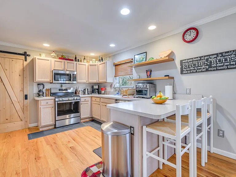 5 Ardmore Ct — Photo 6
