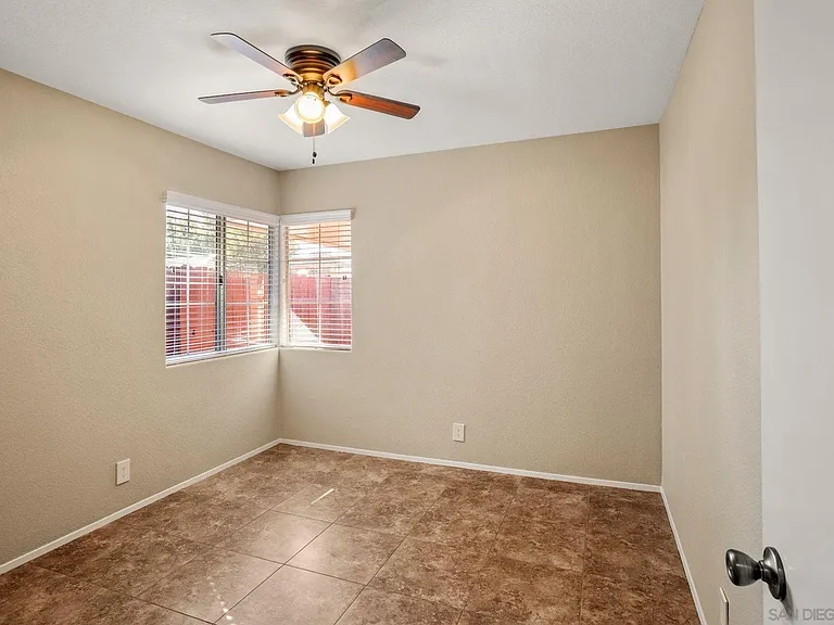 2129 Domingo Gln — Photo 17