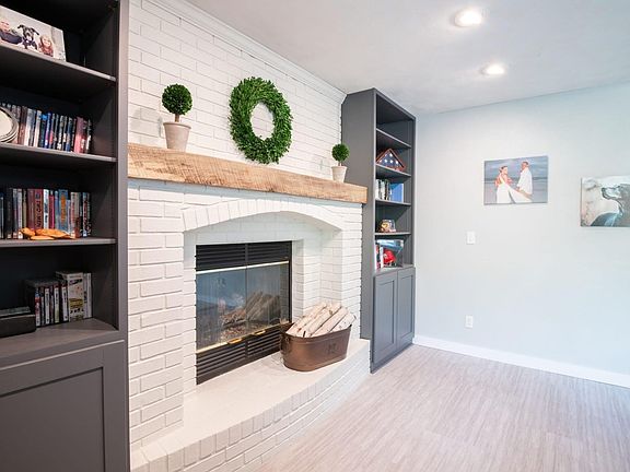 5th image of 5012 W Ancient Oak Dr