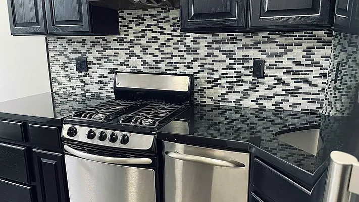 Rented by Strivers Management Group Corp (Brokerage) | media 6