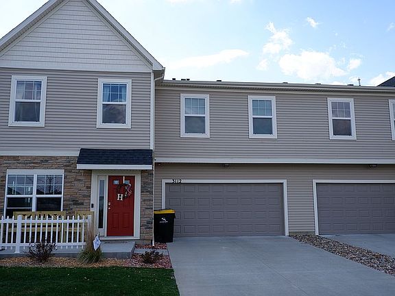 2nd image of 3112 SE Glenstone Dr