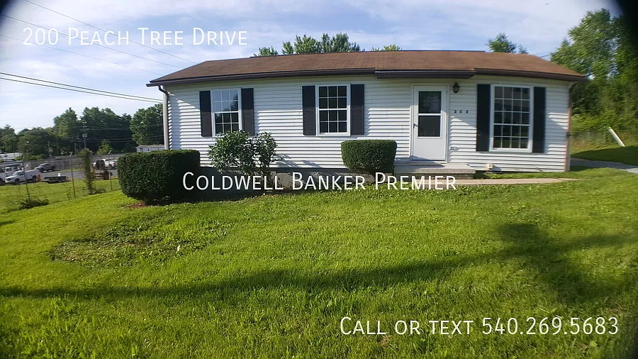 200 Peach Tree Dr photo 1