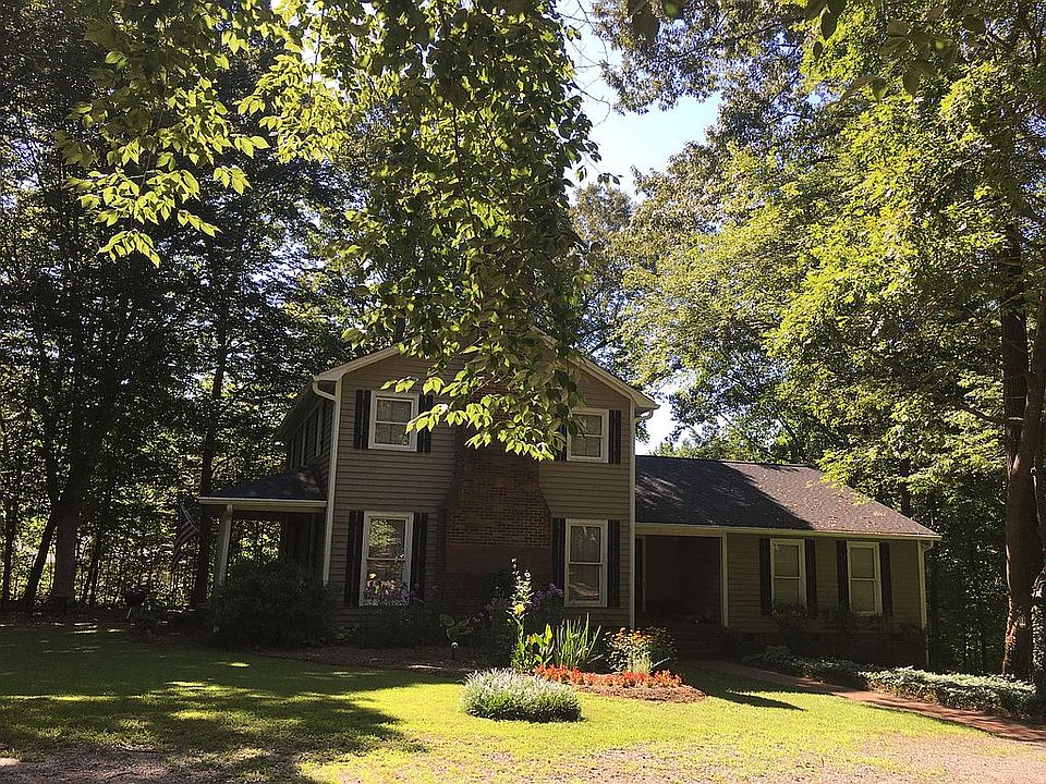 2nd image of 2840 Sparrow Springs Rd