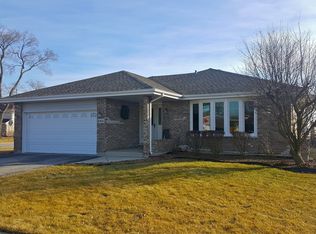 8401 Cherry Hill Ave, Tinley Park, IL