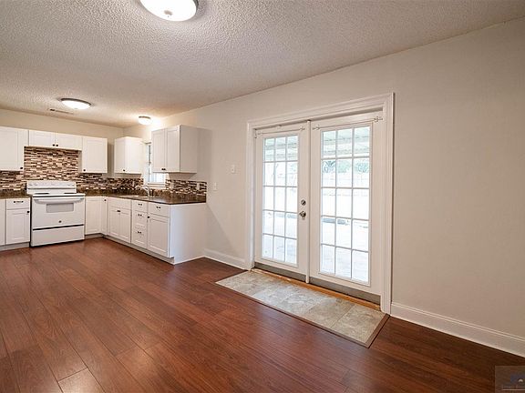 4th image of 125 Olympe Dr