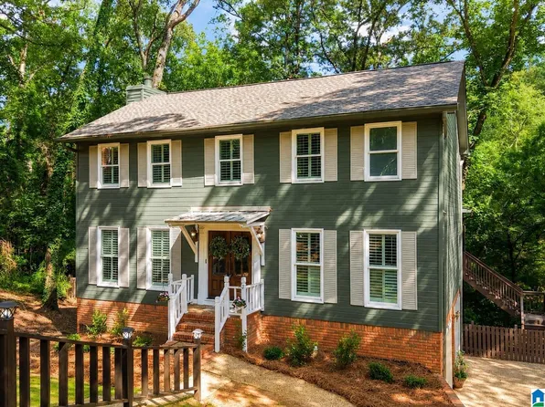 812 Sweetgum Ct, Birmingham, AL 35244
