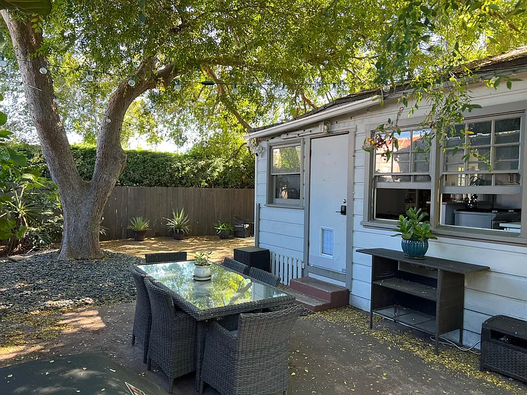 Patio photo 1