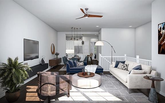 3rd image of 4405 Benton Ln #10