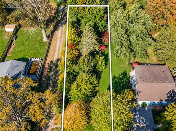 460 Towanda Blvd, Chatham Kent, ON N0P 1A0