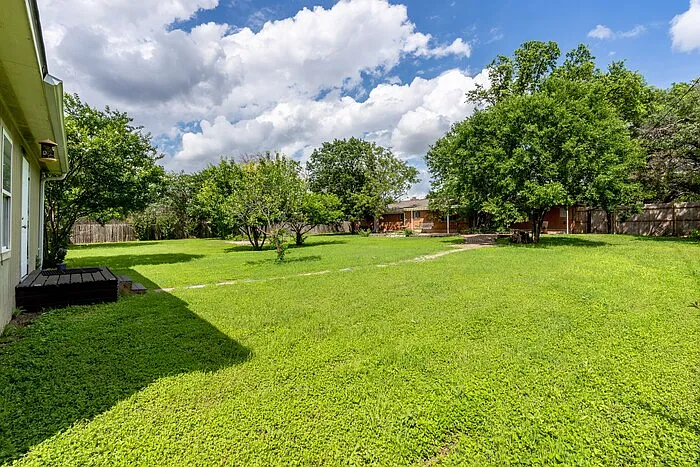 12504 Silver Spur — Photo 13