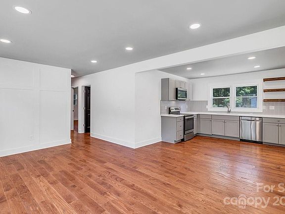 4th image of 2308 Cedar Oak Cir