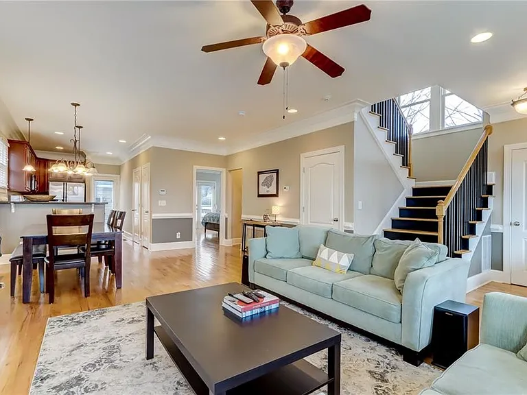 345 Chastain St SE — Photo 5