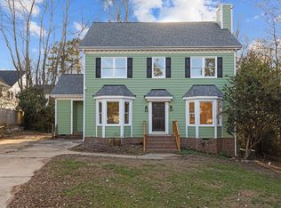 903 Woodbriar St, Apex, NC 27502
