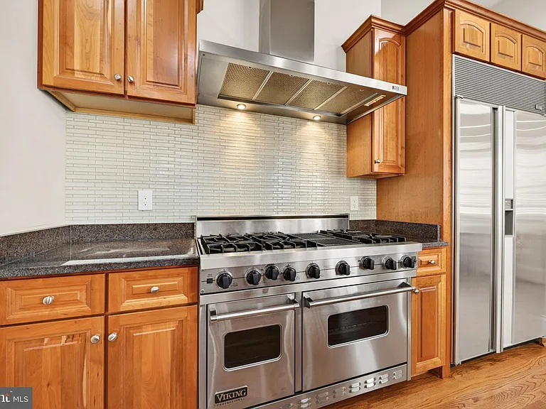 9860 Palace Green Way — Photo 19