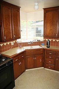4th image of 3037 N Spalding Ave