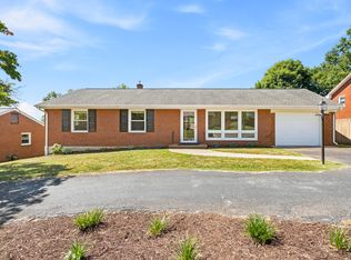 129 Frontier Rd NE, Roanoke, VA 24012