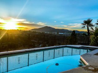 2207 Windmill View Rd, El Cajon, CA 92020