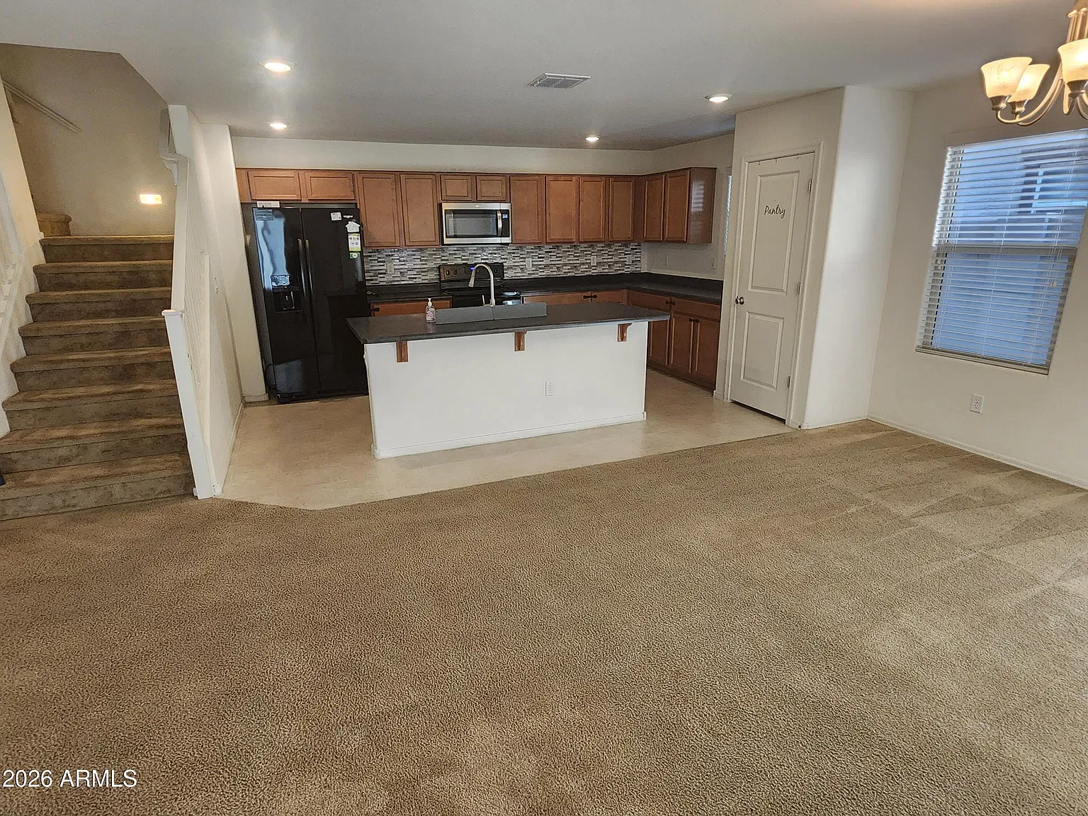 3 bed, 2.5 bath, 1932 sqft, $1,850 — Photo 4