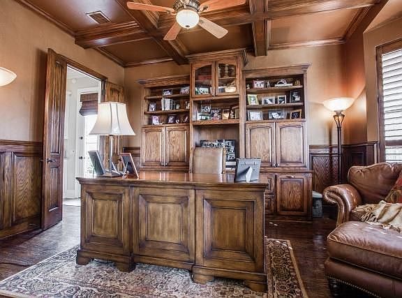 3rd image of 4314 Indian Creek Ln