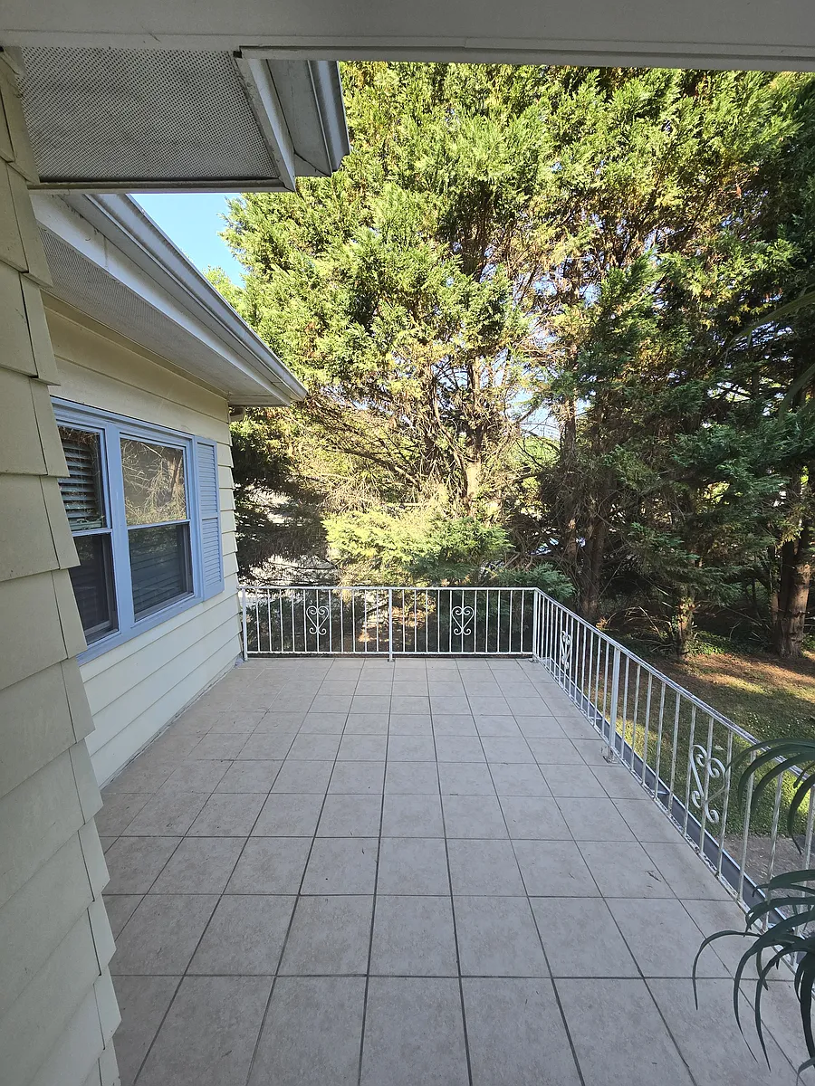 Building Photo - 2284 Wallace Dr