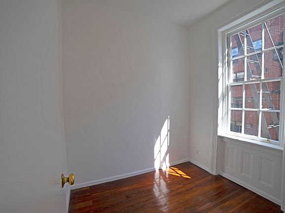 4th image of 316 E 84th St APT 3R