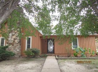 901 Oakdale Dr, West Memphis, AR 72301