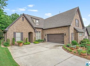 398 Strathaven Dr, Pelham, AL 35124