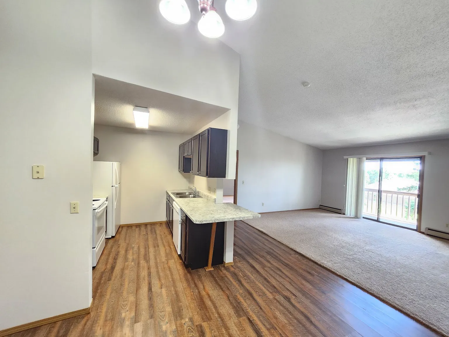 Chapelwood III Apartments — Photo 1