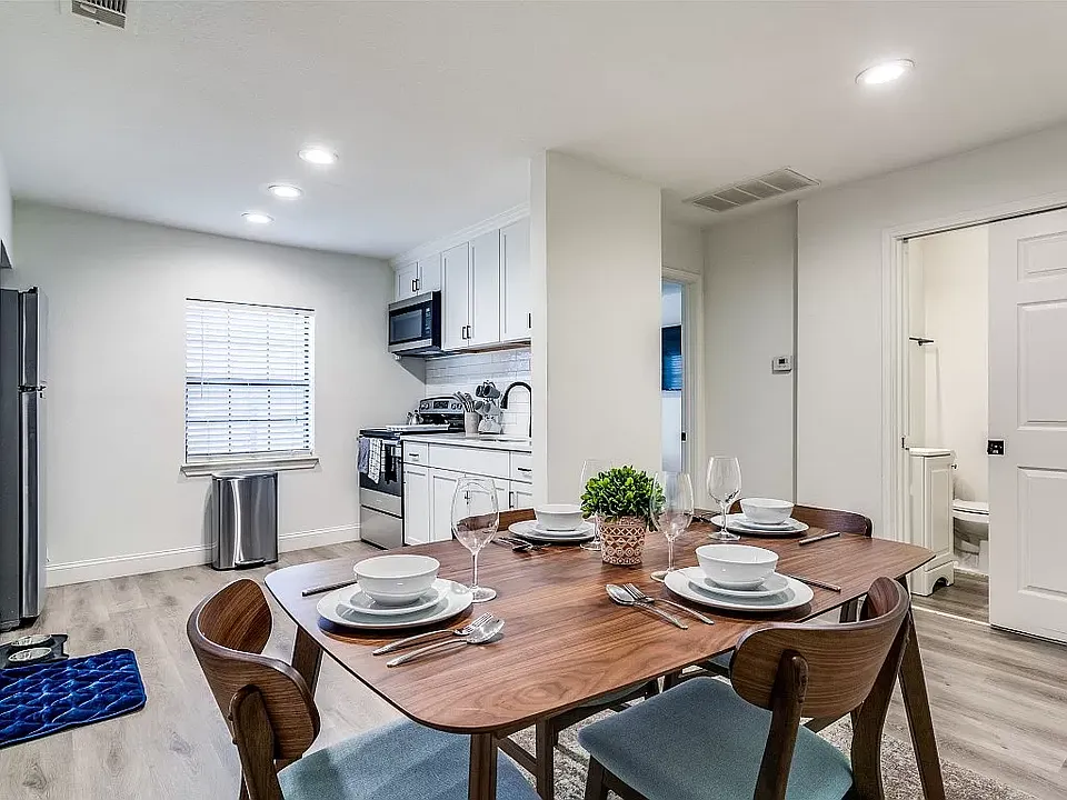 Bryan Street Apartments