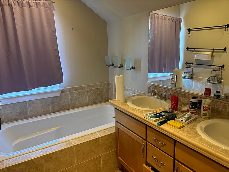 515 21st Ave — Photo 3