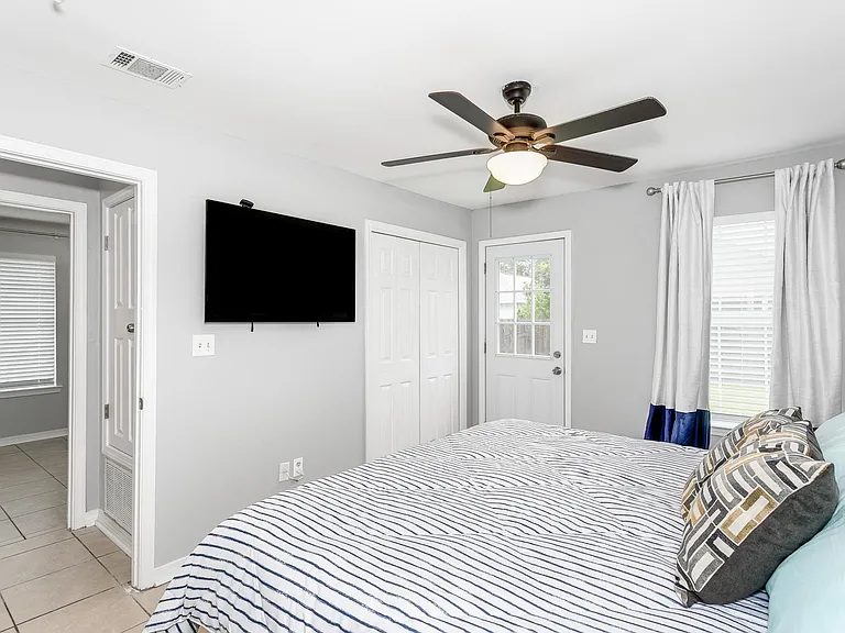8410 Jarmen Ln — Photo 18