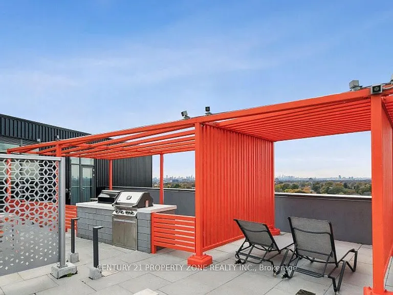 90 Glen Everest Rd #303 — Photo 4