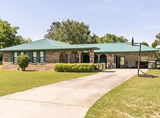 700 Kenwood Dr, Waycross, GA 31501