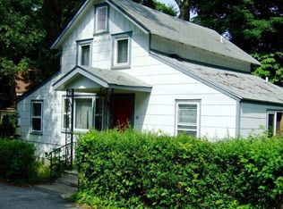 12 Campwoods Rd, Ossining, NY 10562