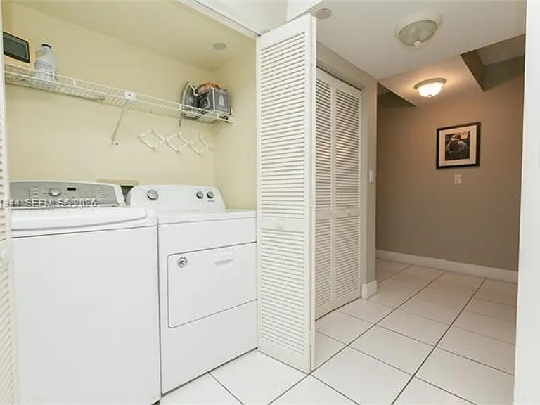 8855 Collins Avenue Cu #6F — Photo 20