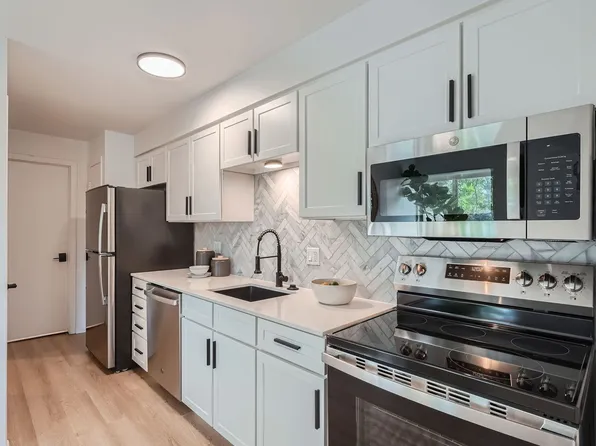 Garfield Apartments