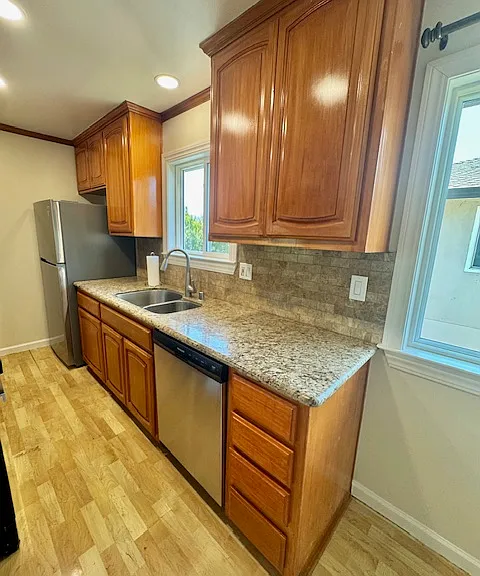 1270 Bouret Dr #4 — Photo 5