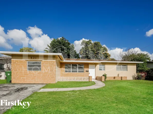 621 SW 69th Ter, Hollywood, FL 33023