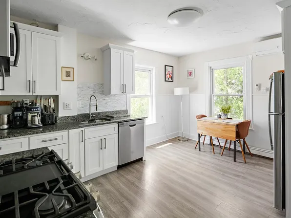 39 Regent St #3, Cambridge, MA 02140
